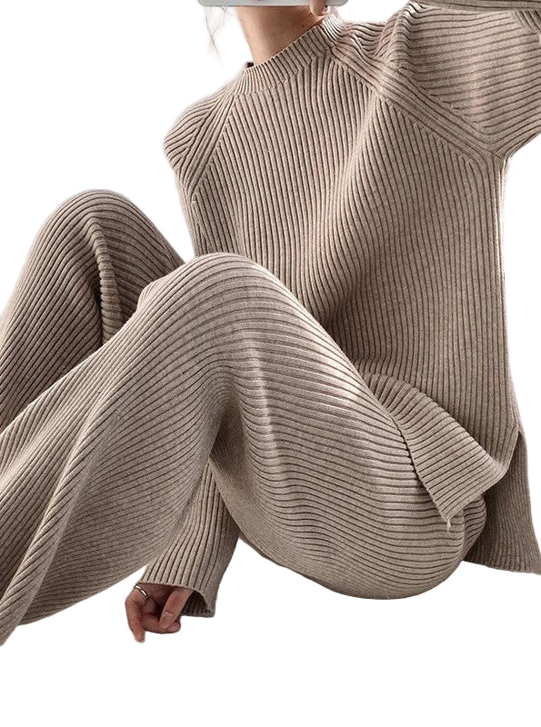 Damski Zestaw z Prążkowanym Swetrem i Spodniami